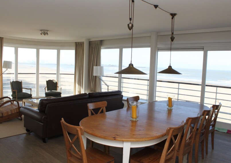 Zéér ruim hoek-appartement te huur Knokke-Duinbergen