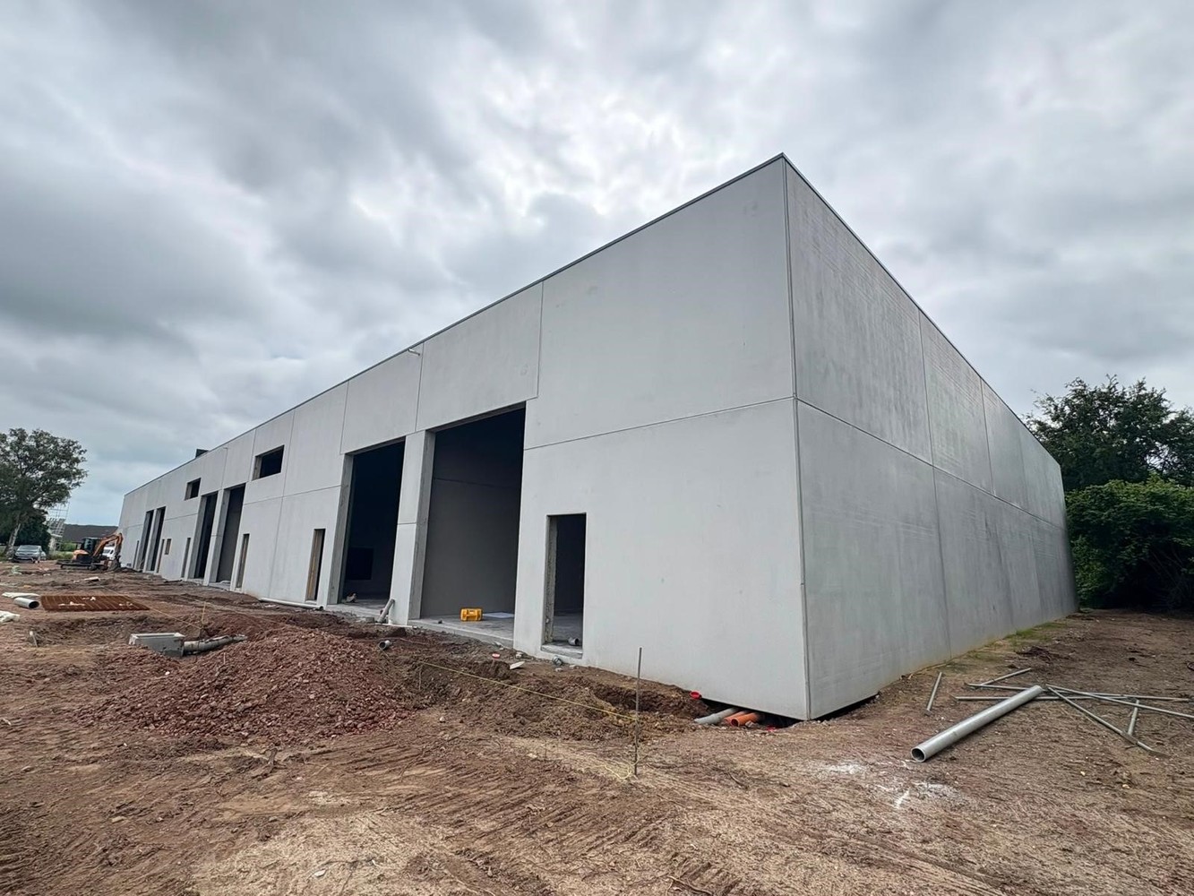 Nieuwbouw bedrijfsunit van 300 m² op toplocatie nabij E40!